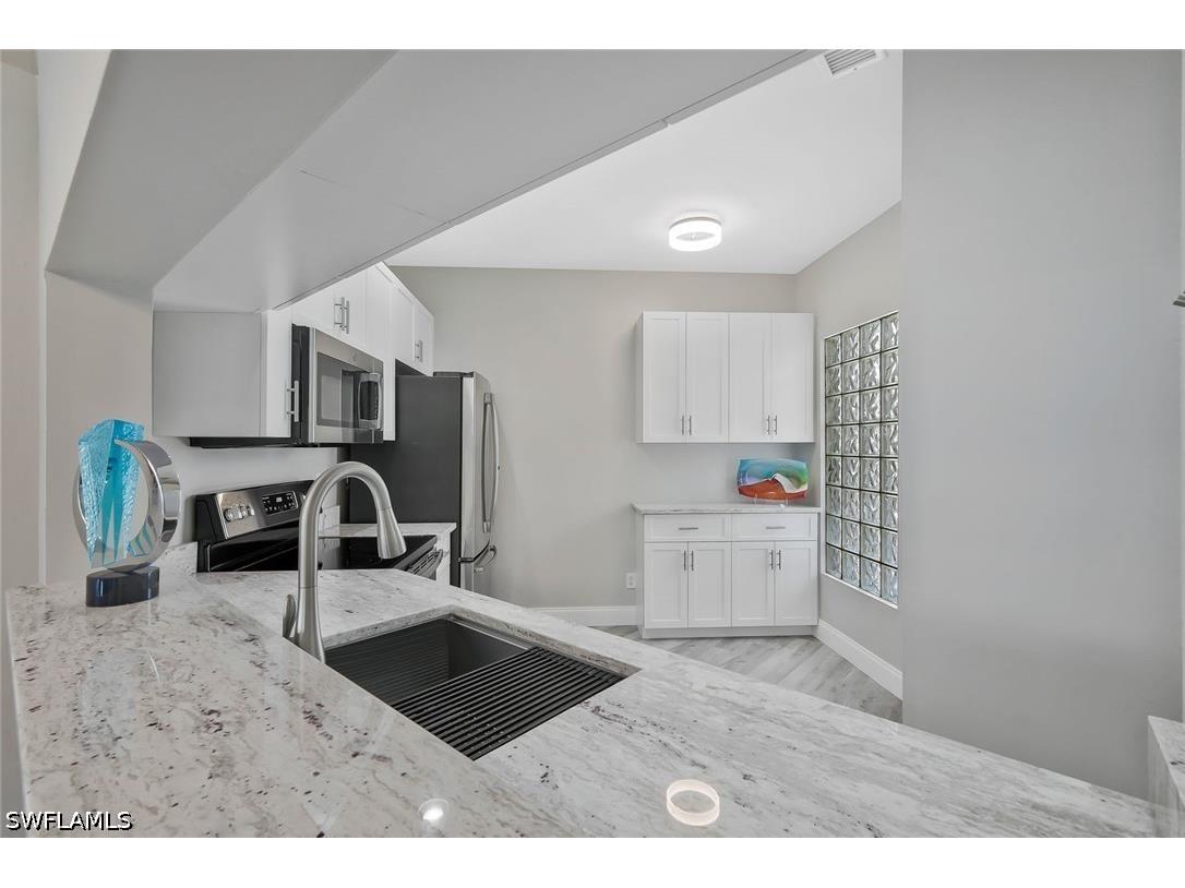 12065 Summergate Circle #101 Fort Myers FL 33913 226023577 image4