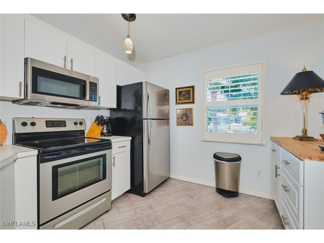 12065 Summergate Circle #202 Fort Myers FL 33913 225061991 image3