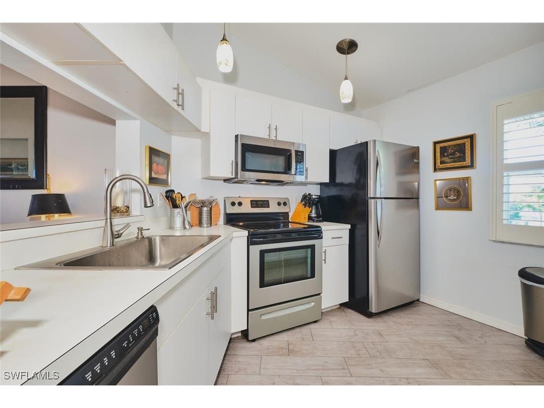 12065 Summergate Circle #202 Fort Myers FL 33913 225061991 image4