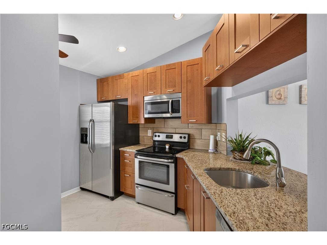12065 Summergate Circle #203 Fort Myers FL 33913 2026031367 image10
