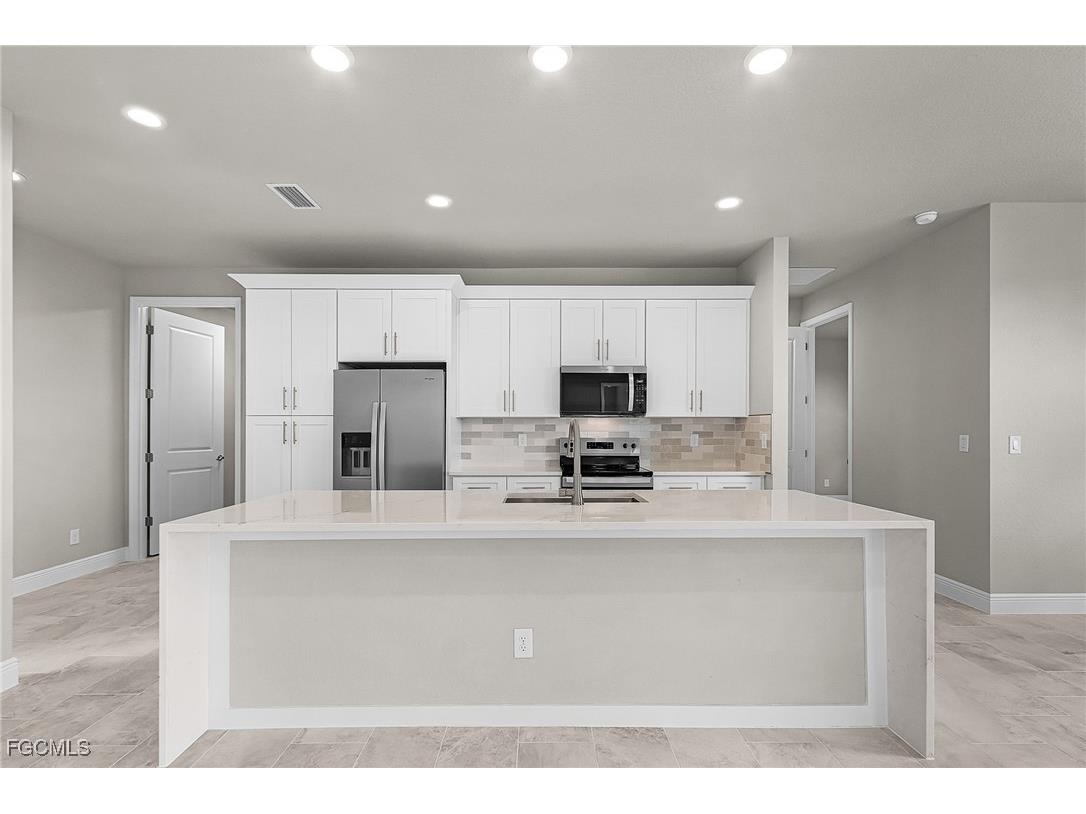 1207 Andover Drive Labelle FL 33935 2025025660 image2