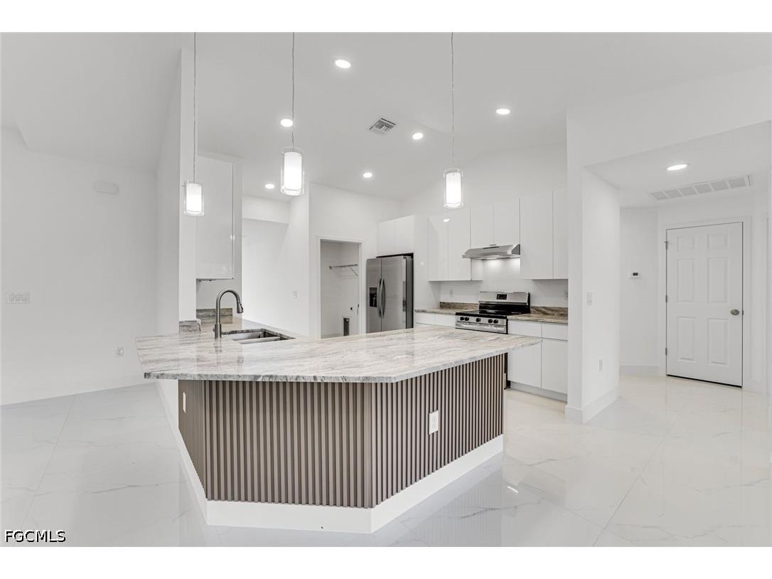 1207 Desoto Avenue Lehigh Acres FL 33972 2026014607 image9