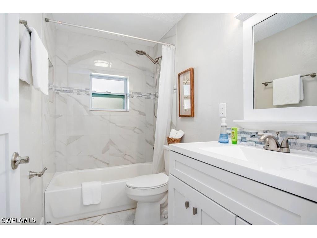 1207 Hernando Street Naples FL 34103 226022979 image25