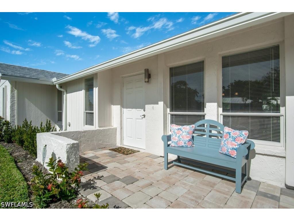 1207 Hernando Street Naples FL 34103 226022979 image3