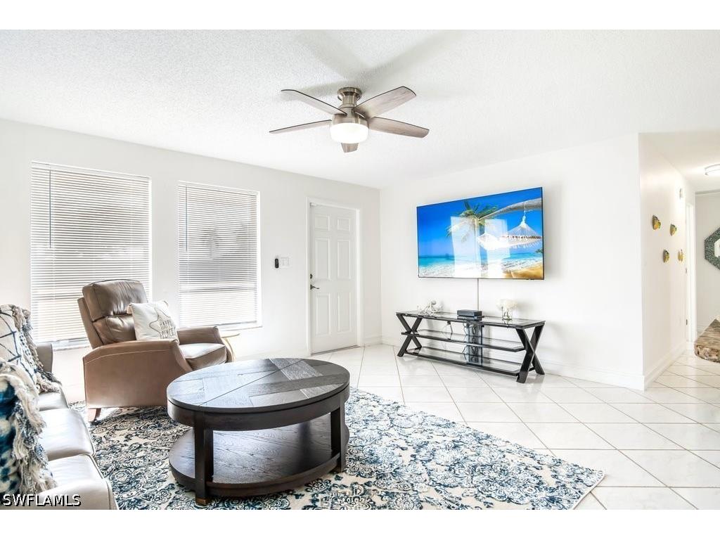 1207 Hernando Street Naples FL 34103 226022979 image4