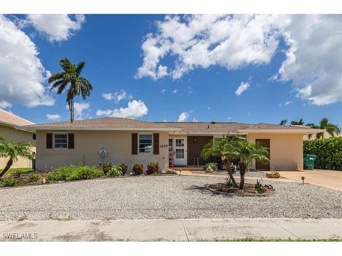 1207 Martinique Court Marco Island FL 34145 225066036 image1