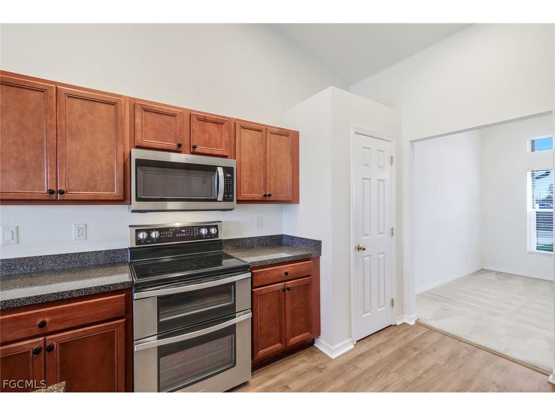 1207 NW 15th Terrace Cape Coral FL 33993 2026012131 image14