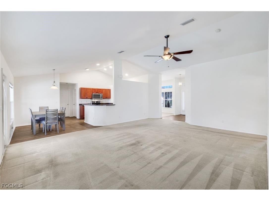 1207 NW 15th Terrace Cape Coral FL 33993 2026012131 image16