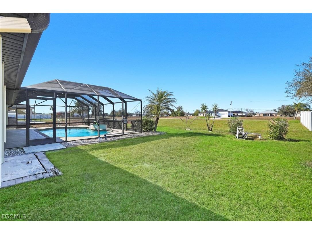 1207 NW 15th Terrace Cape Coral FL 33993 2026012131 image33