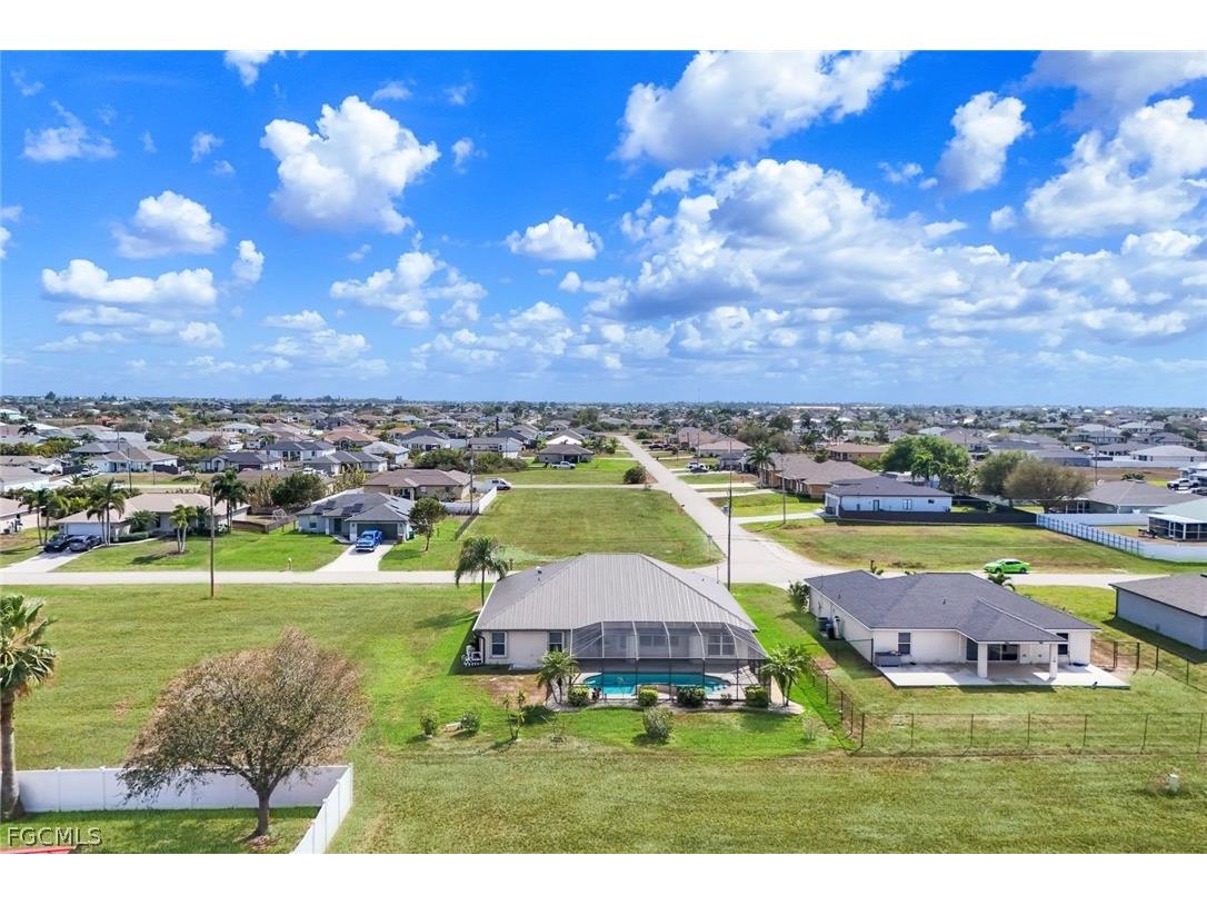 1207 NW 15th Terrace Cape Coral FL 33993 2026012131 image35