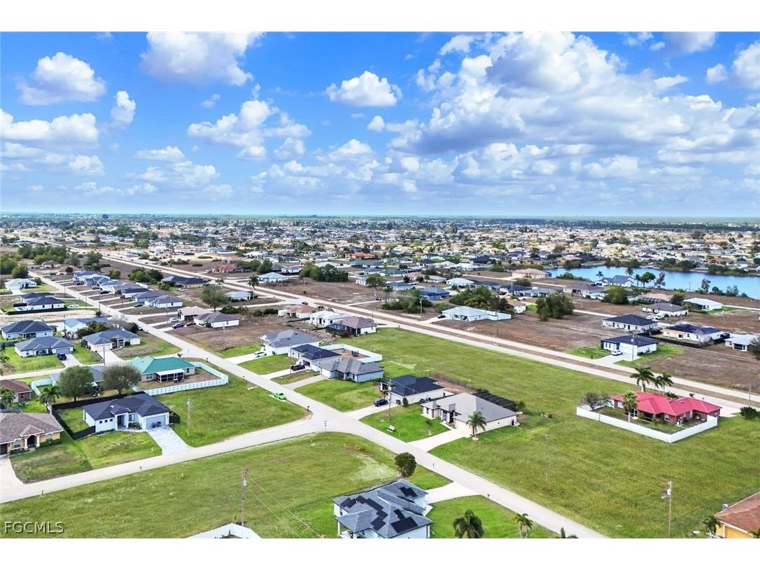 1207 NW 15th Terrace Cape Coral FL 33993 2026012131 image40