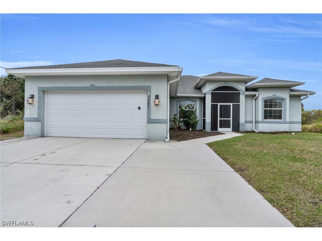 1207 Rush Avenue Lehigh Acres FL 33972 224011596 image1