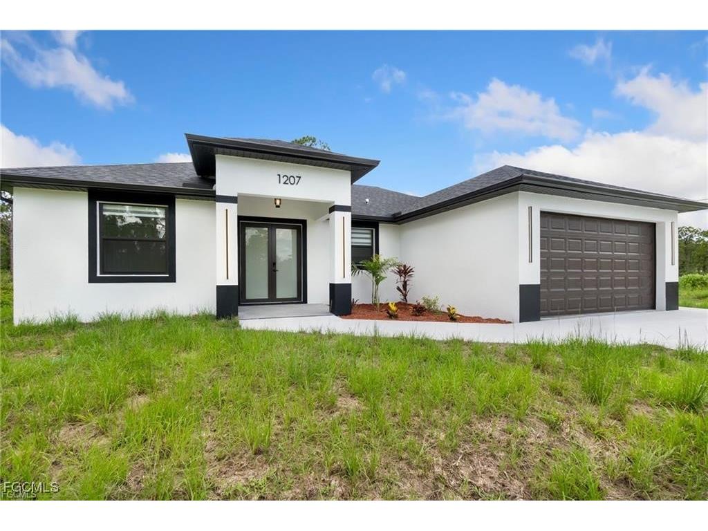 1207 W 9th Street Lehigh Acres FL 33972 2025011375 image2