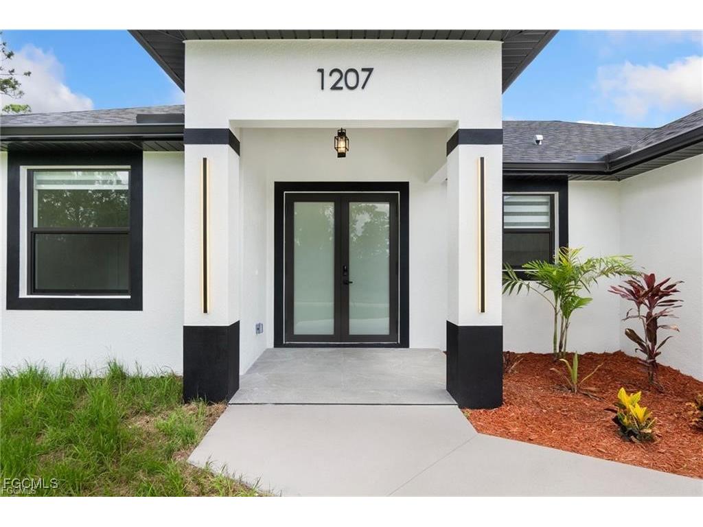 1207 W 9th Street Lehigh Acres FL 33972 2025011375 image3
