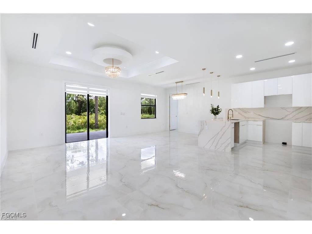 1207 W 9th Street Lehigh Acres FL 33972 2025011375 image6