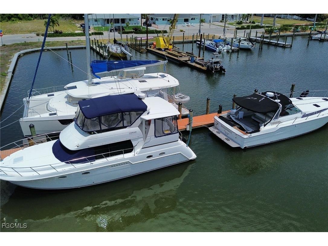 12070 Siesta Drive Fort Myers Beach FL 33931 2025026328 image3