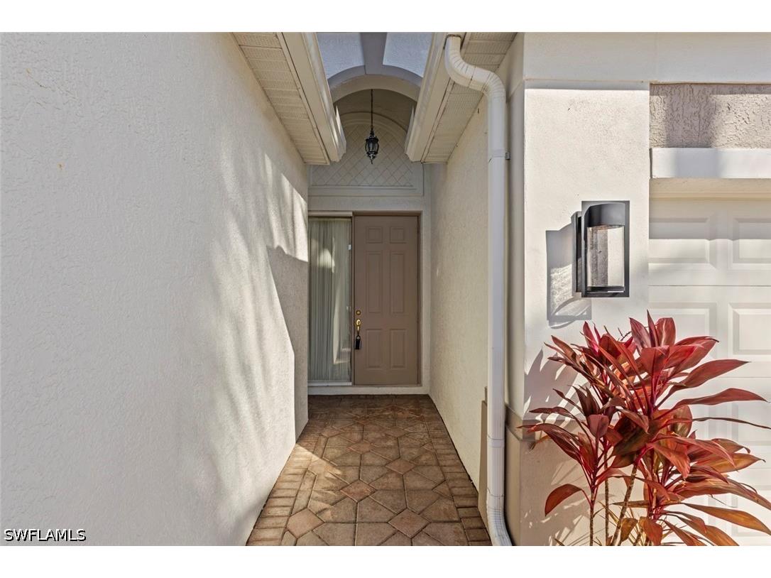 1208 Chelmsford Court #67 Naples FL 34104 226009355 image4