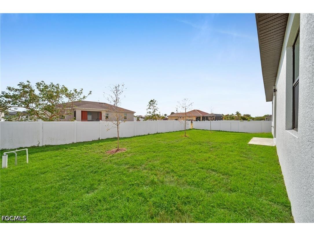 1208 NW 25th Place Cape Coral FL 33993 2026017494 image32
