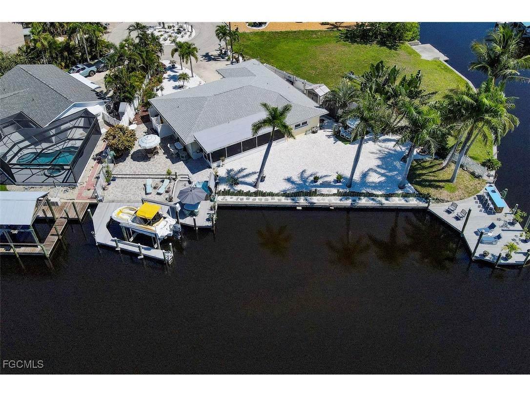 12082 Moon Shell Drive Matlacha Isles FL 33991 2025005954 image1