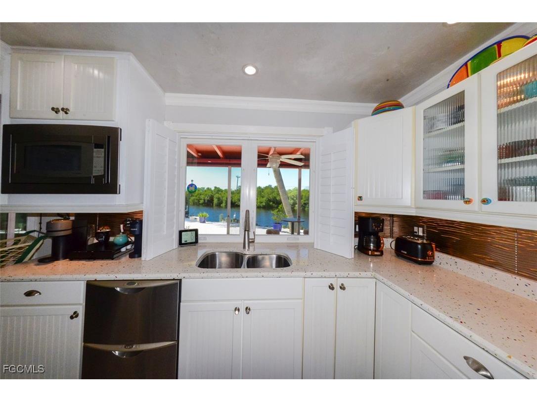 12082 Moon Shell Drive Matlacha Isles FL 33991 2025005954 image6