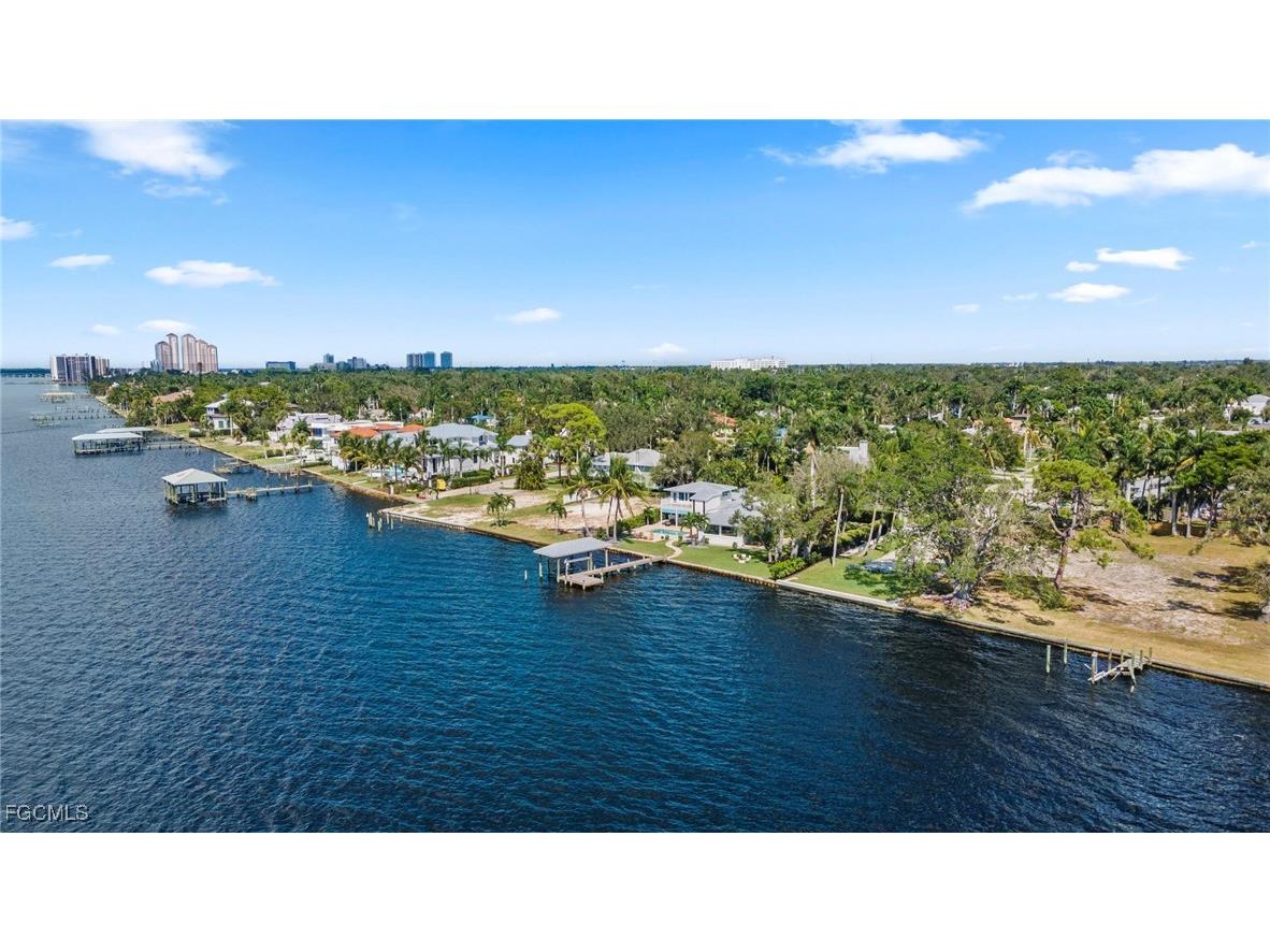 1209 Coconut Drive Fort Myers FL 33901 2025004802 image18