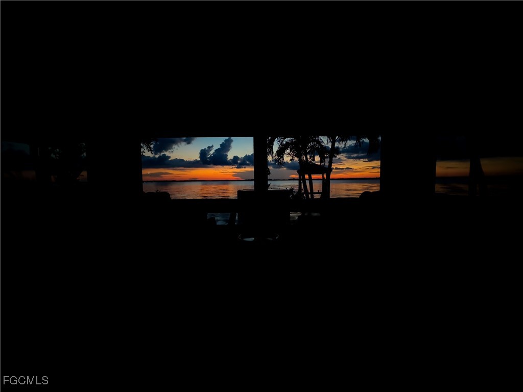 1209 Coconut Drive Fort Myers FL 33901 2025004802 image4