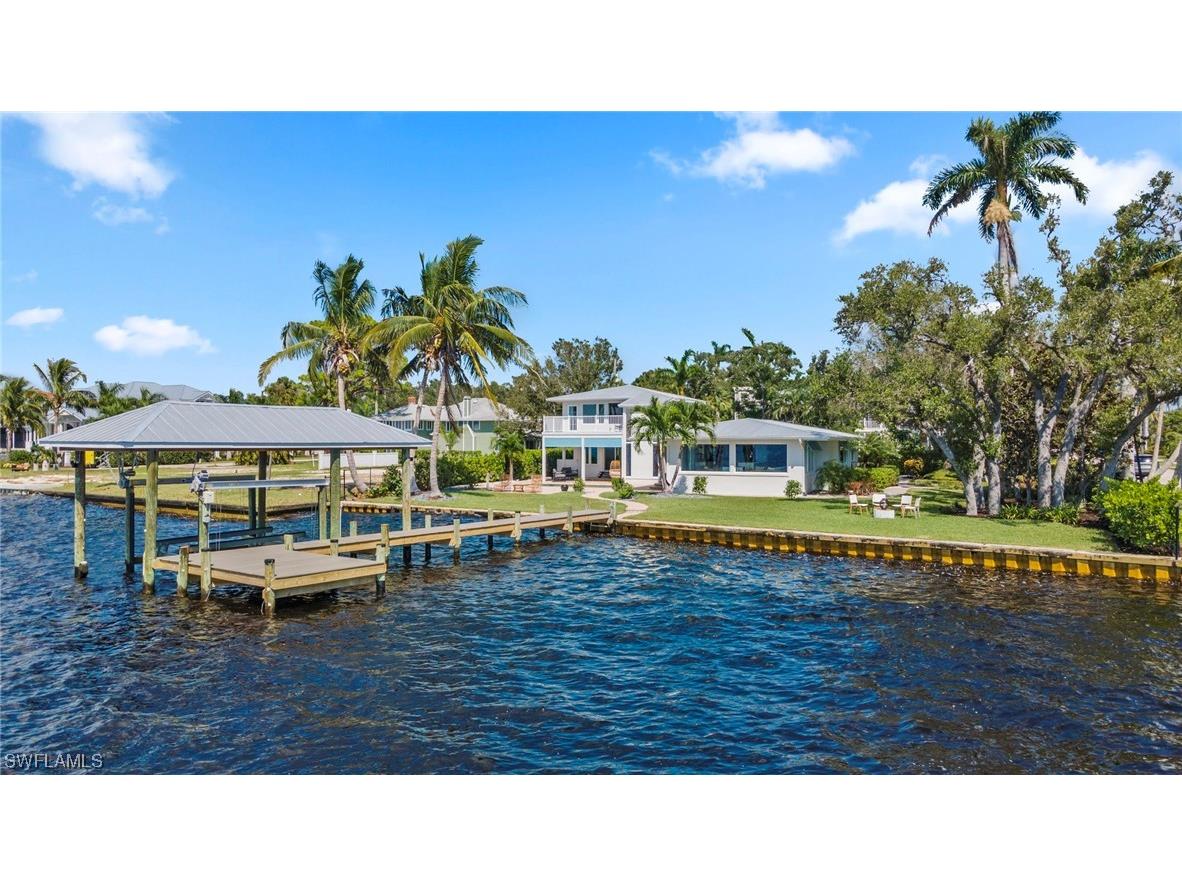 1209 Coconut Drive Fort Myers FL 33901 223069271 image1