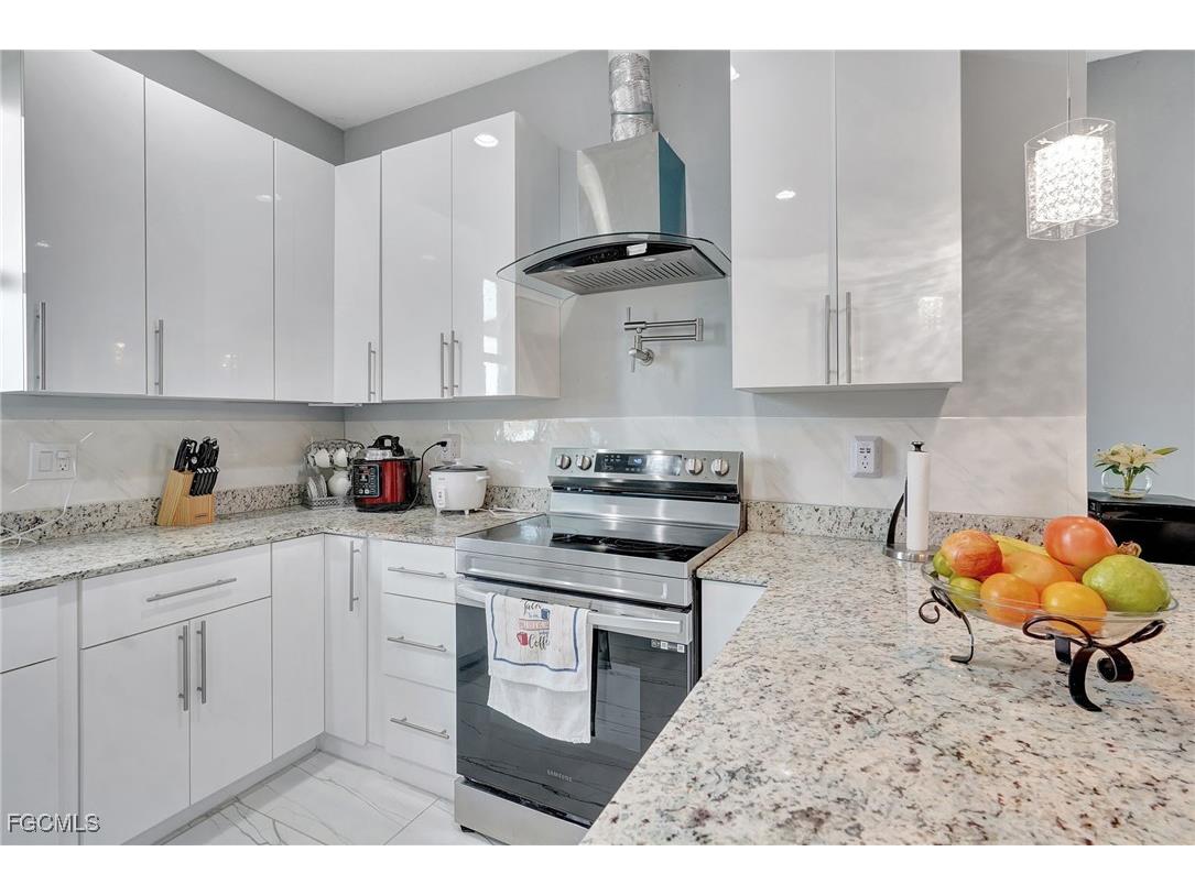 1209 NE 7th Avenue Cape Coral FL 33909 2025020920 image12