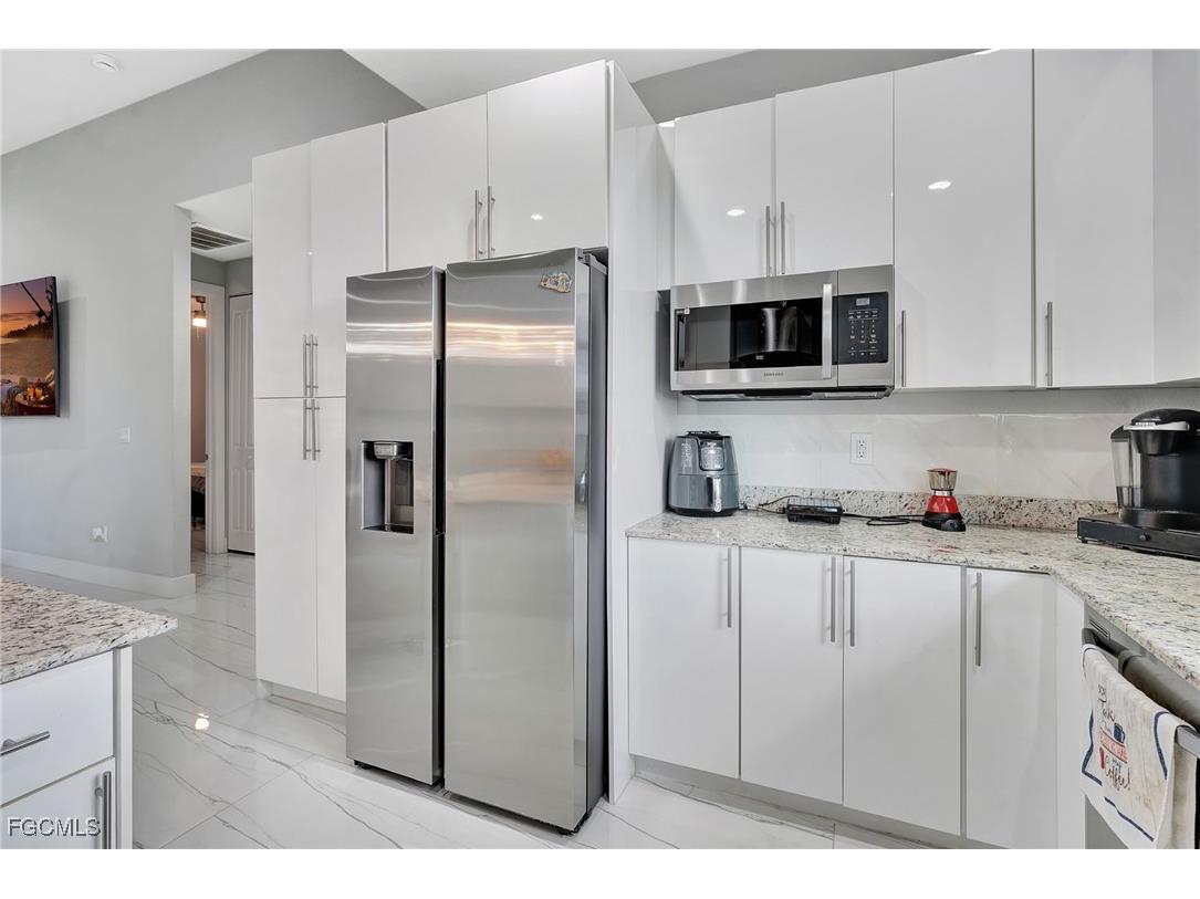 1209 NE 7th Avenue Cape Coral FL 33909 2025020920 image13