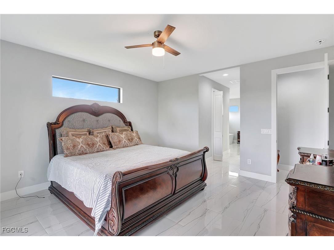 1209 NE 7th Avenue Cape Coral FL 33909 2025020920 image17