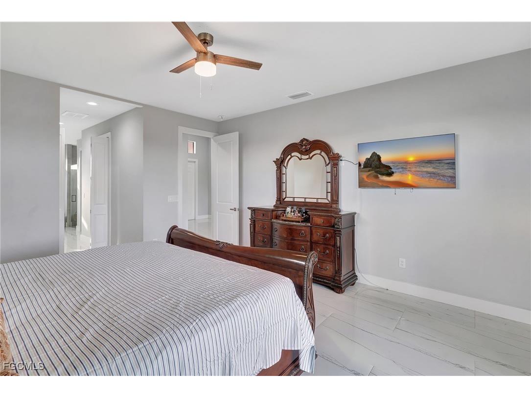 1209 NE 7th Avenue Cape Coral FL 33909 2025020920 image18