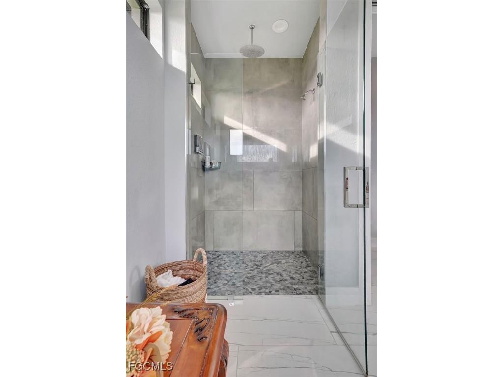 1209 NE 7th Avenue Cape Coral FL 33909 2025020920 image22