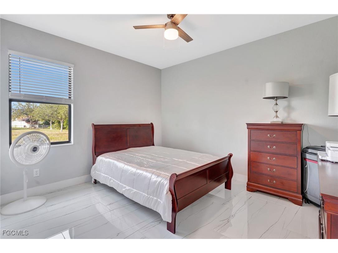 1209 NE 7th Avenue Cape Coral FL 33909 2025020920 image27