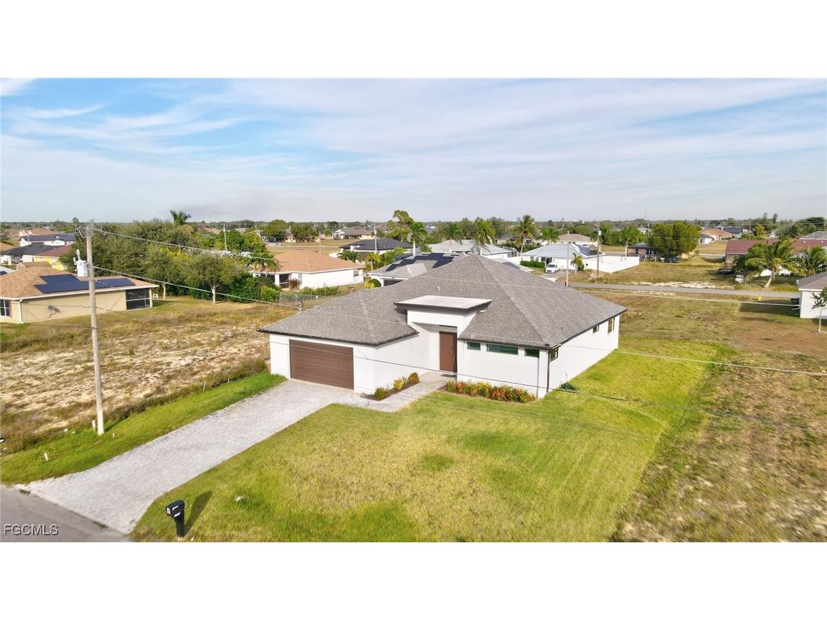 1209 NE 7th Avenue Cape Coral FL 33909 2025020920 image35