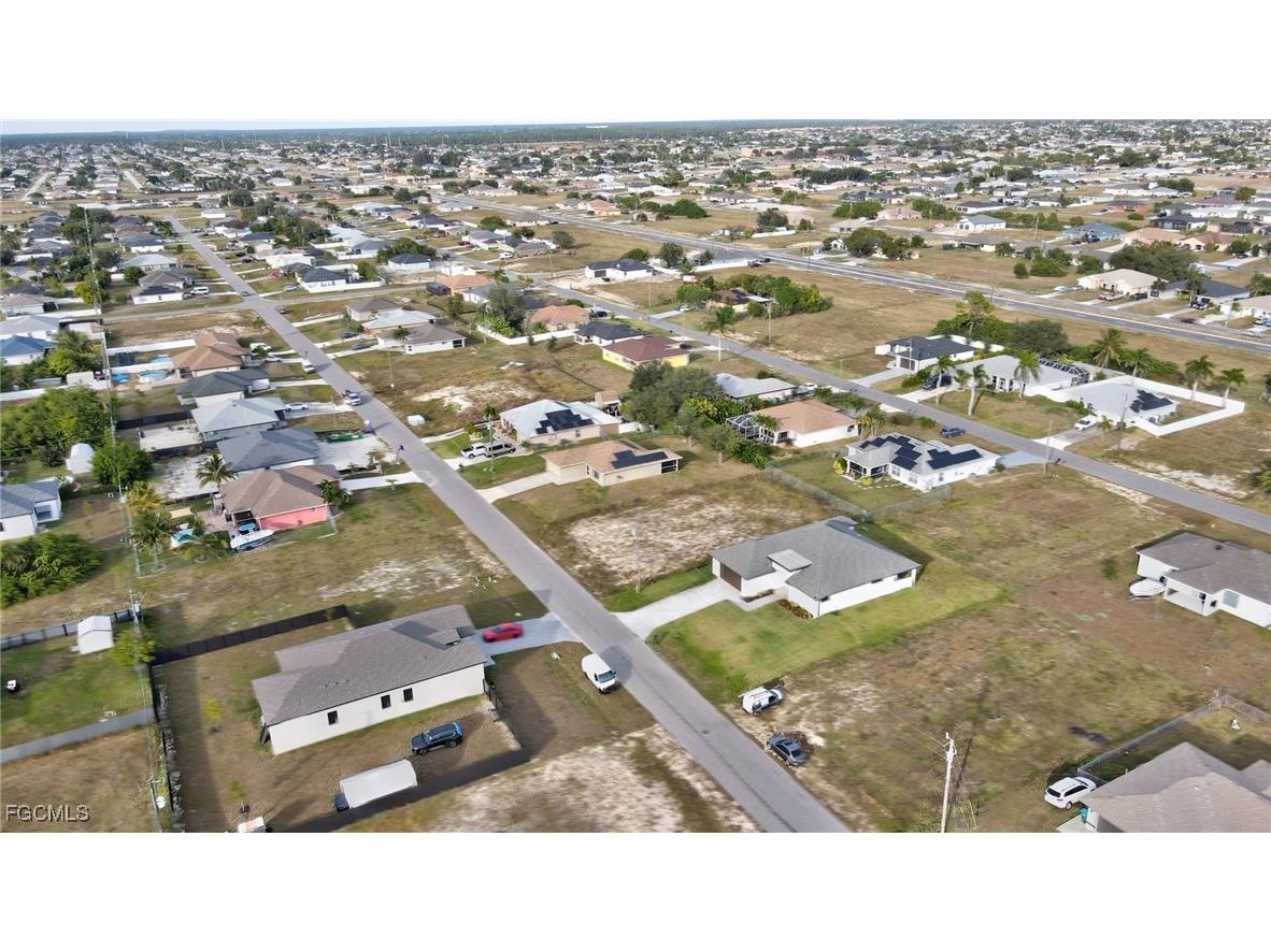 1209 NE 7th Avenue Cape Coral FL 33909 2025020920 image41