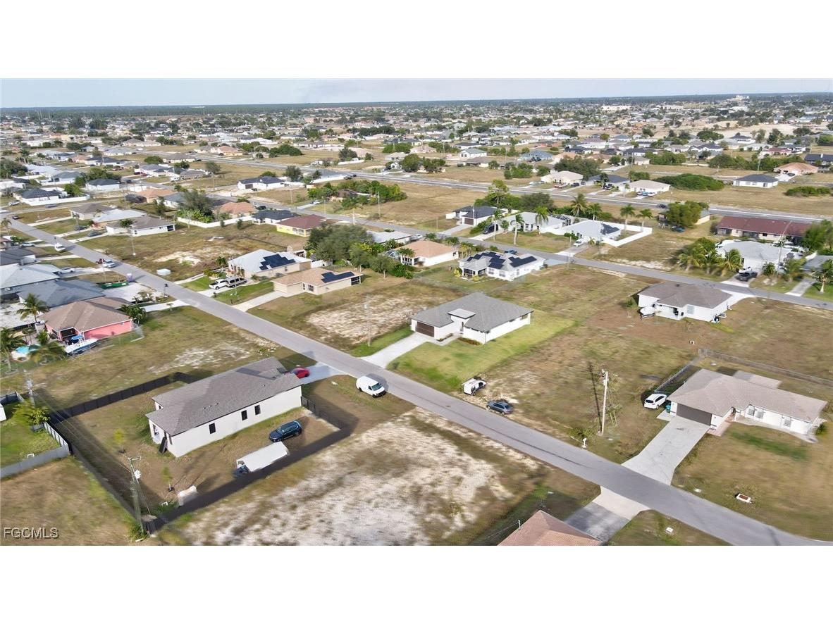 1209 NE 7th Avenue Cape Coral FL 33909 2025020920 image42