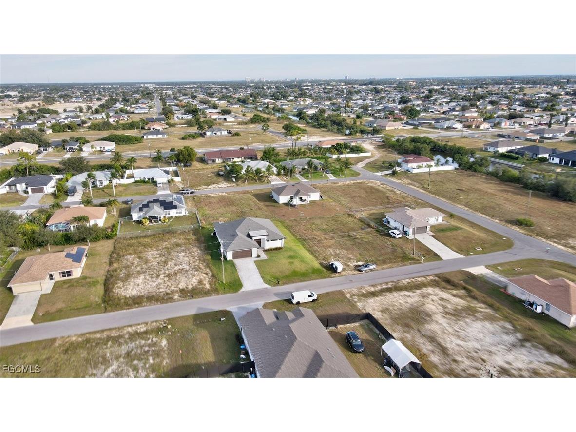 1209 NE 7th Avenue Cape Coral FL 33909 2025020920 image43