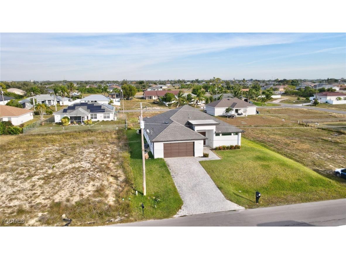 1209 NE 7th Avenue Cape Coral FL 33909 2025020920 image44