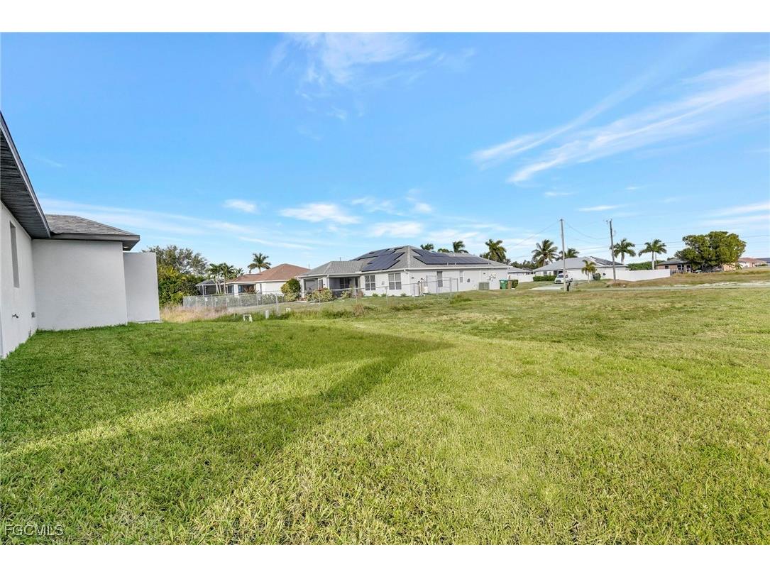 1209 NE 7th Avenue Cape Coral FL 33909 2025020920 image50