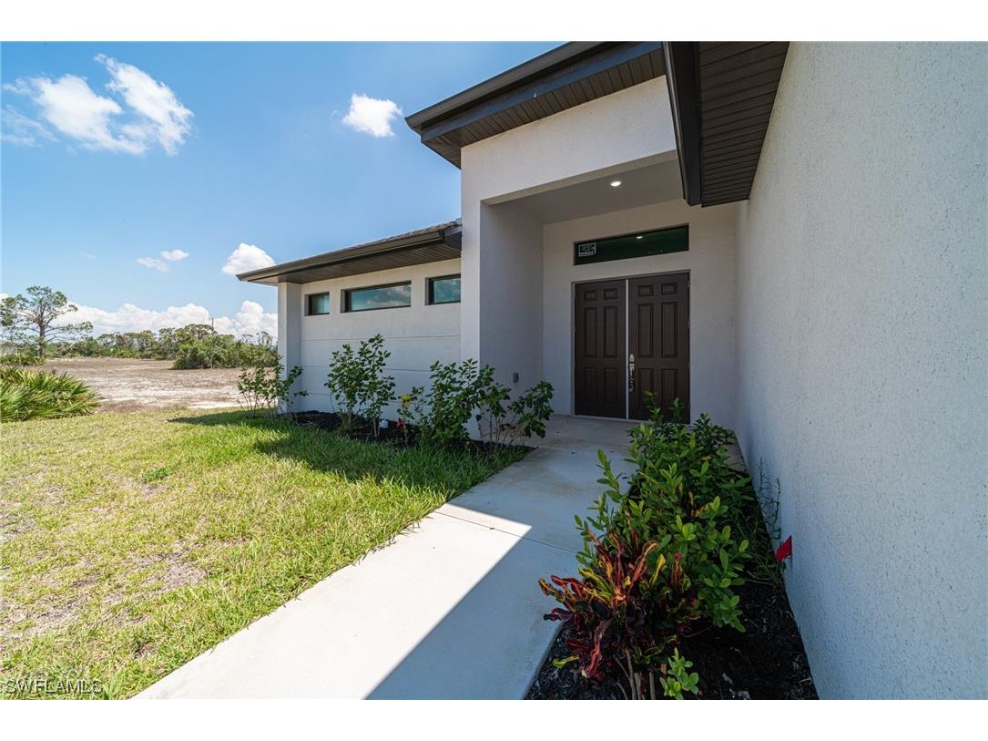 1209 NE 7th Avenue Cape Coral FL 33909 223079612 image1