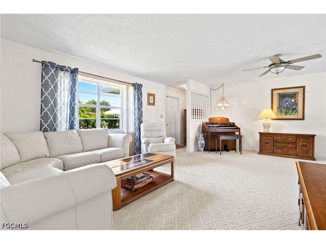 1209 SE 12th Street Cape Coral FL 33990 2026026716 image4