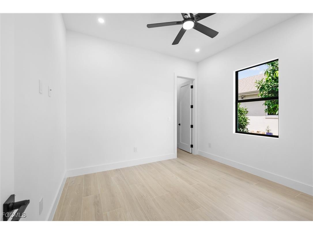 1209 SW 1st Terrace Cape Coral FL 33991 2025002431 image10