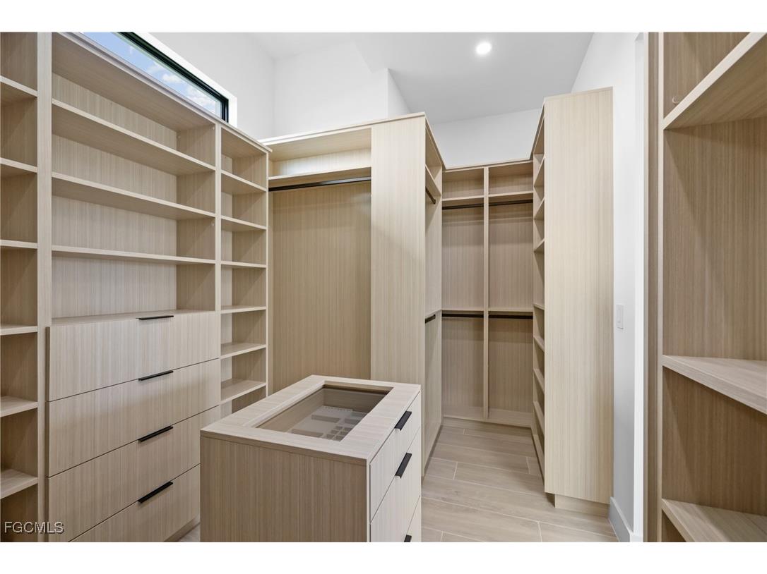 1209 SW 1st Terrace Cape Coral FL 33991 2025002431 image23