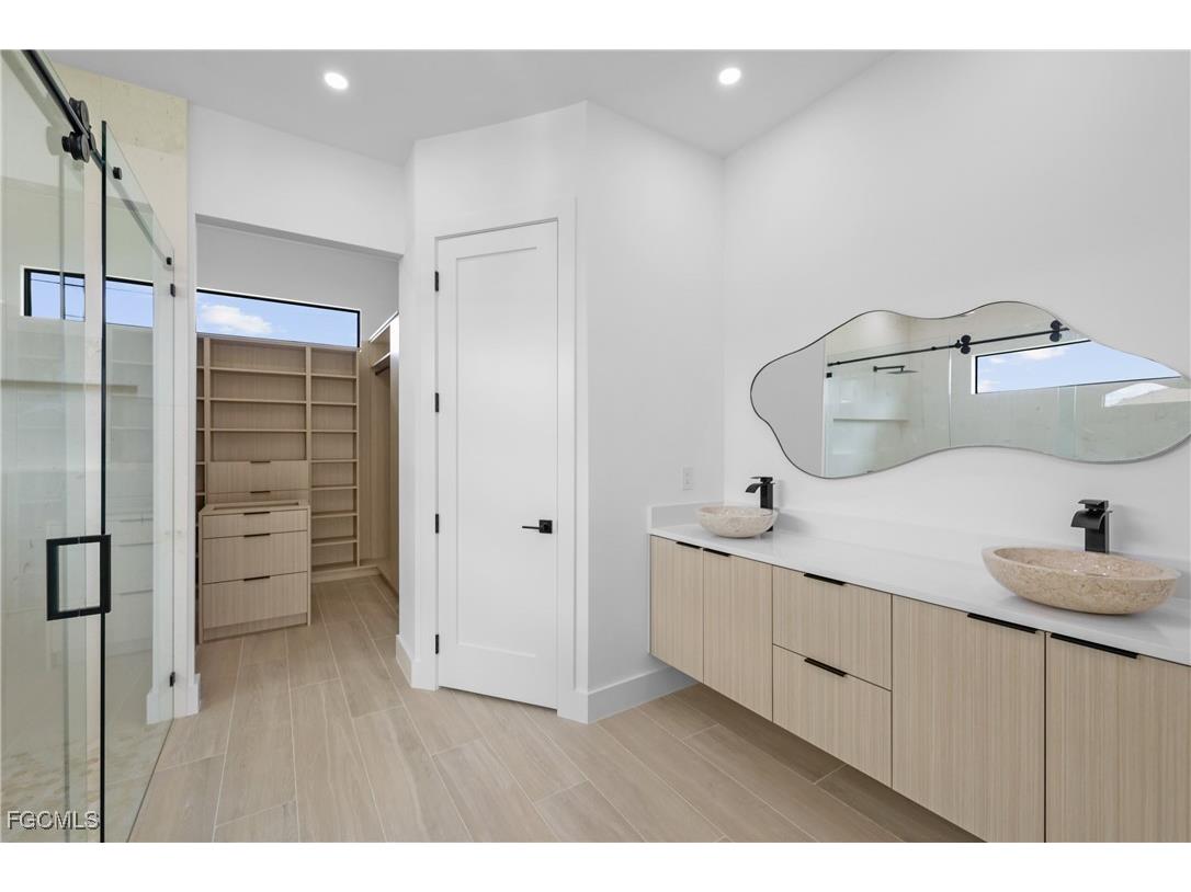 1209 SW 1st Terrace Cape Coral FL 33991 2025002431 image5