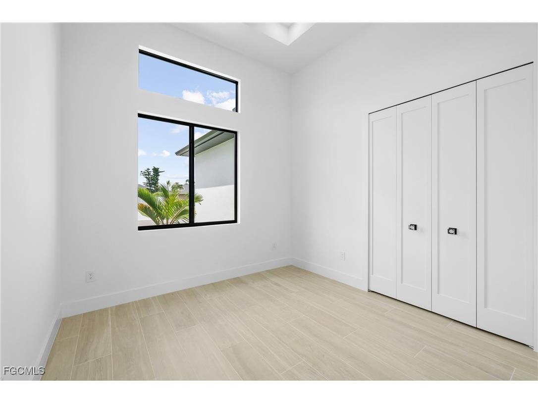 1209 SW 1st Terrace Cape Coral FL 33991 2025002431 image8