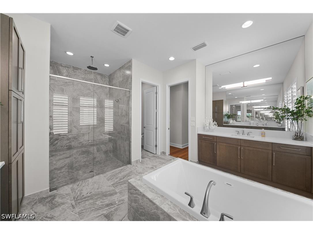 12092 Eucalyptus Way Naples FL 34120 226014484 image18
