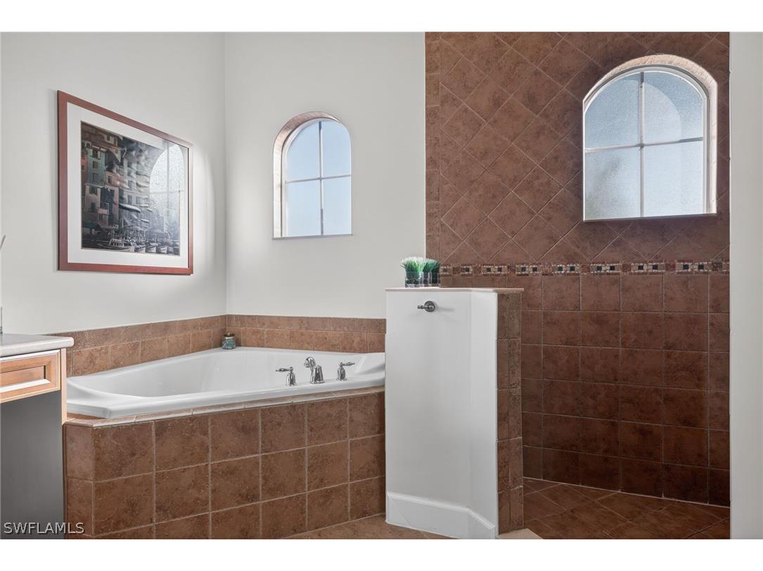 12095 Wicklow Lane Naples FL 34120 226008321 image17
