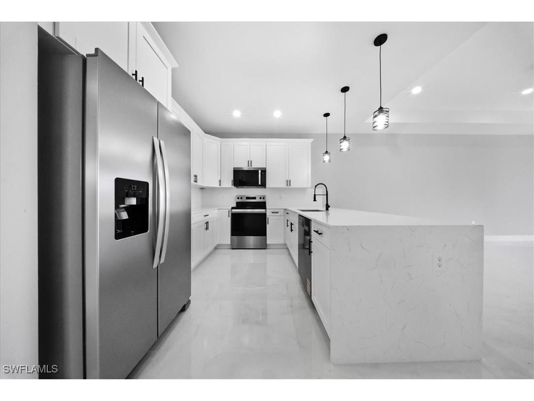 121-123 Jenna Ave S Lehigh Acres FL 33973 226002960 image4