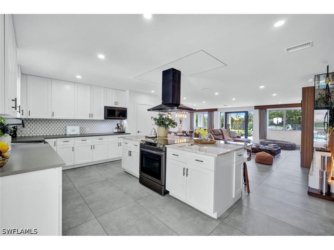 121 20th Avenue NE Naples FL 34120 226017724 image10