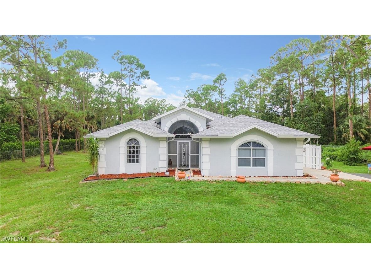 121 29th Street SW Naples FL 34117 223061474 image1